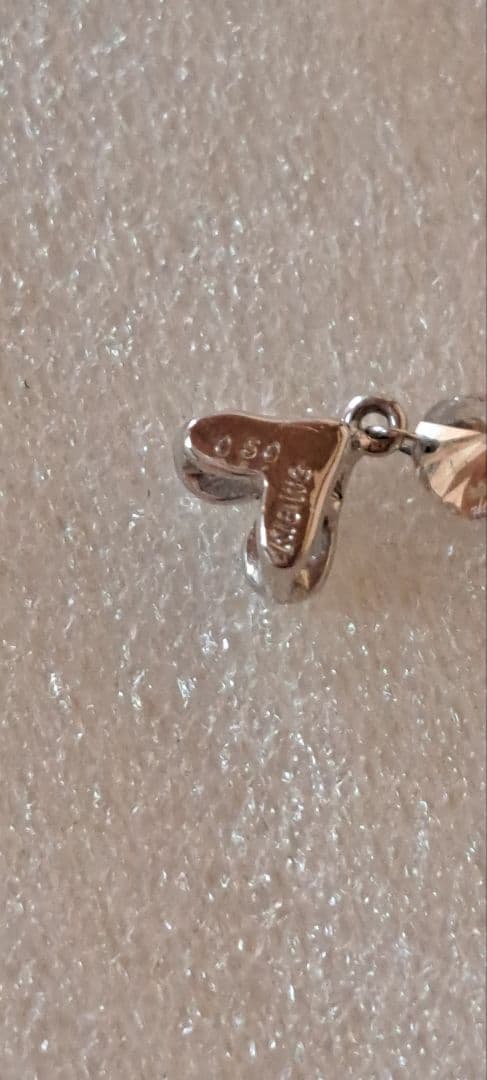 【美品】計0.50カラット　ダイヤペンダントトップ