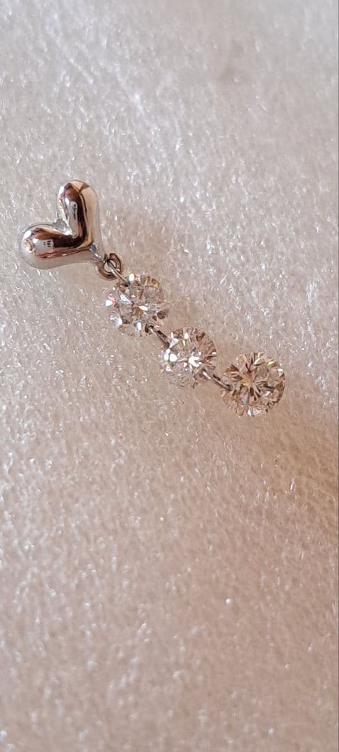 【美品】計0.50カラット　ダイヤペンダントトップ