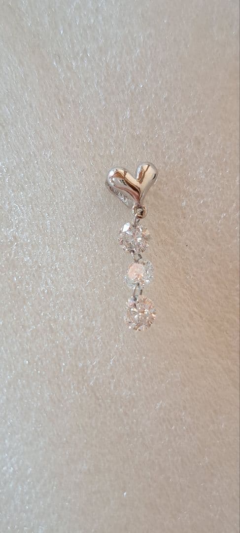 【美品】計0.50カラット　ダイヤペンダントトップ