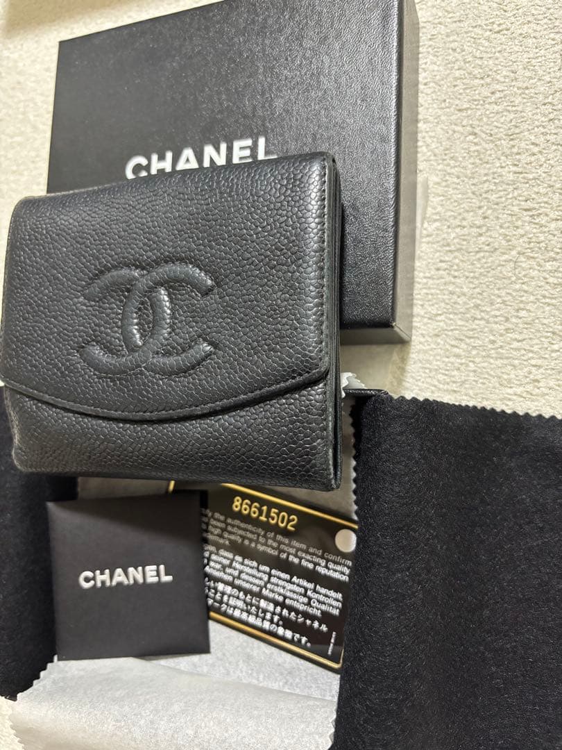 ト*ム様 シャネル　二つ折り財布　キャビアスキン　黒