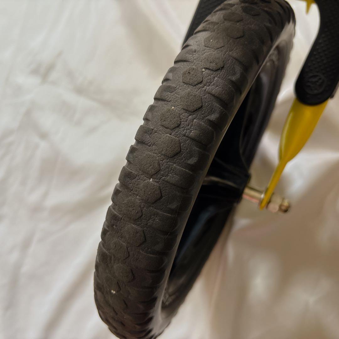 【送料込み】ストライダー 12インチ スポーツモデル　黄