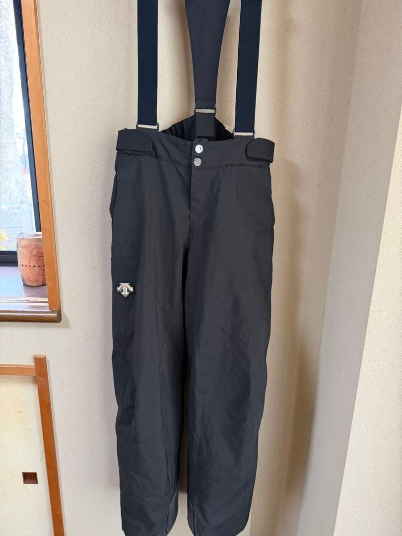 オガサカ　DESCENTE スキーウェア ブラック