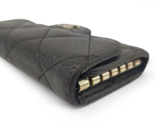 シャネル　キーケース 6連 マトラッセ　キャビアスキン ココマーク　ブラック