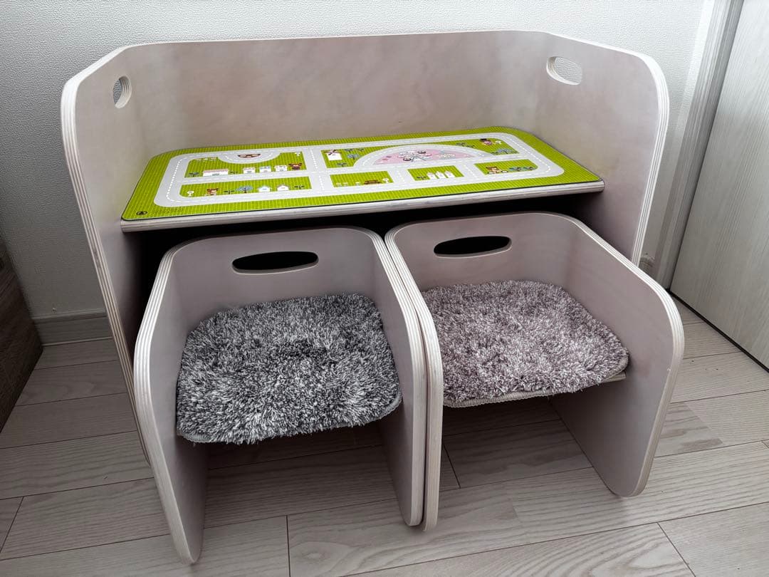 頭文字S　【超美品】HOPPL コロコロチェア & デスク アイボリー