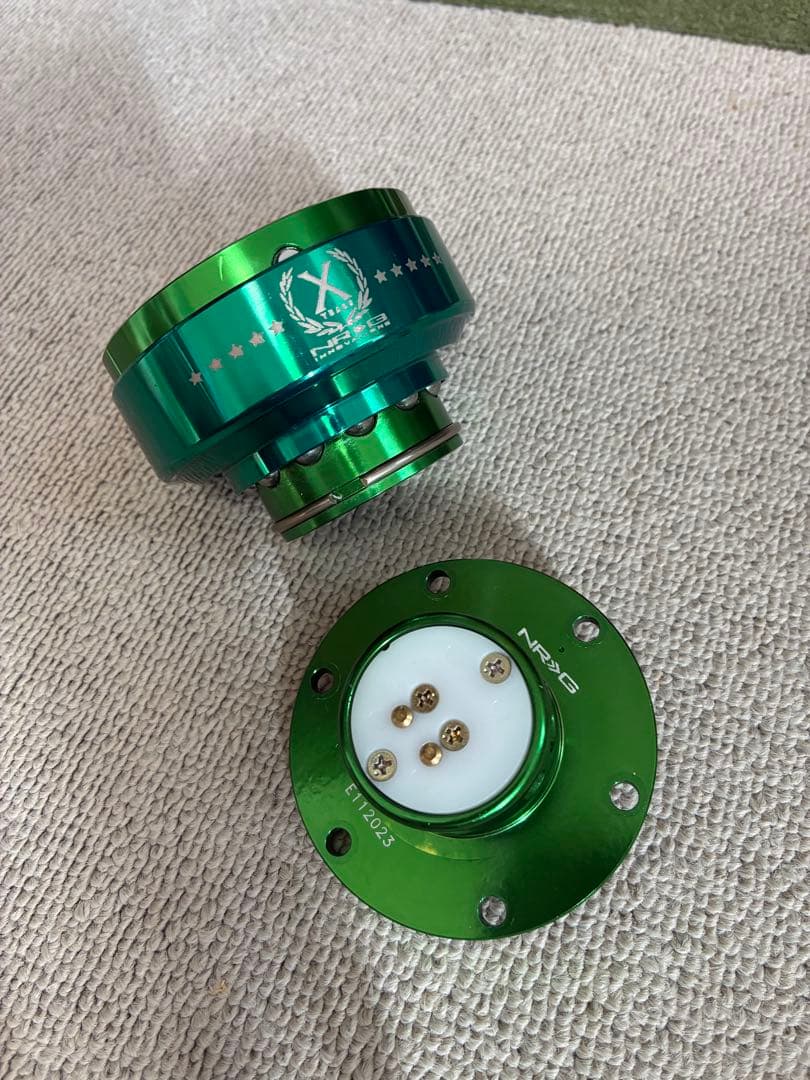 NRG Innovations製クイックリリース