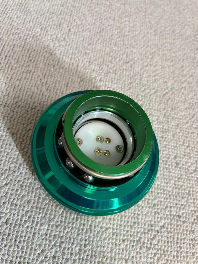 NRG Innovations製クイックリリース