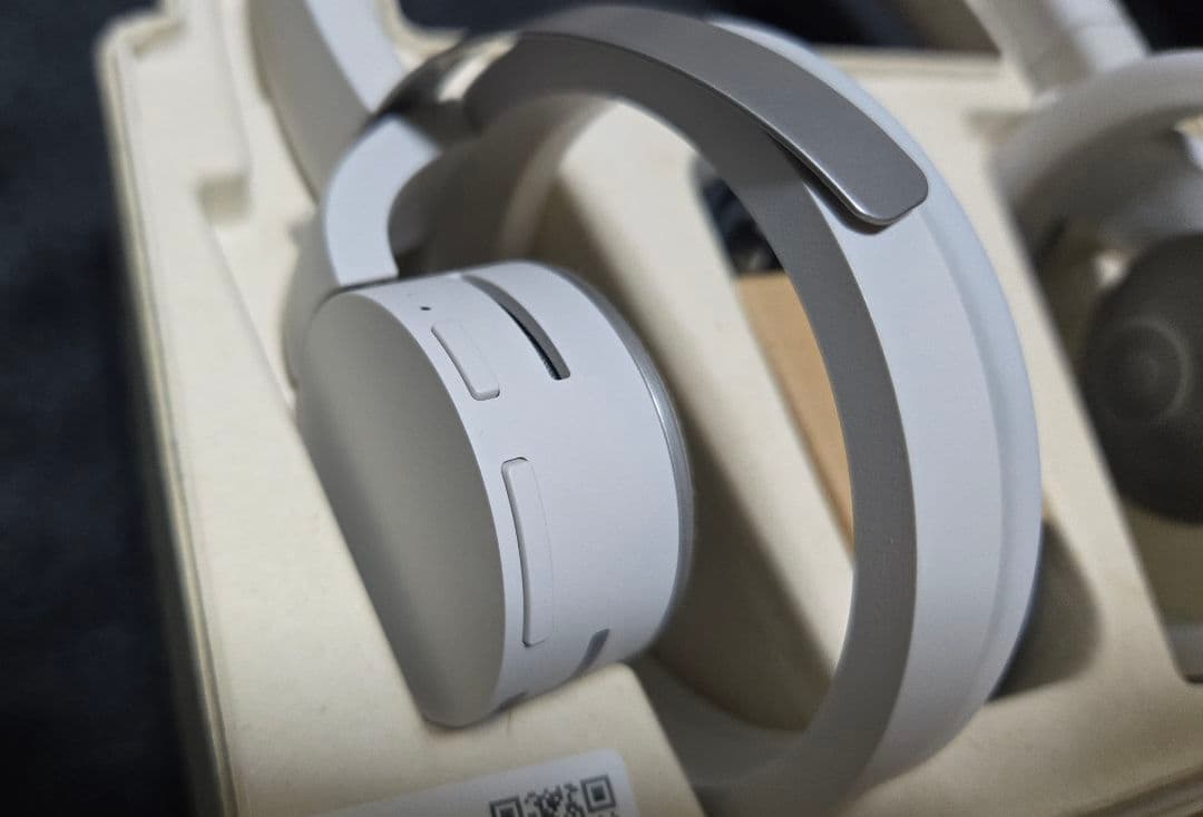 nwm ONE ライトグレイ オンイヤースピーカー