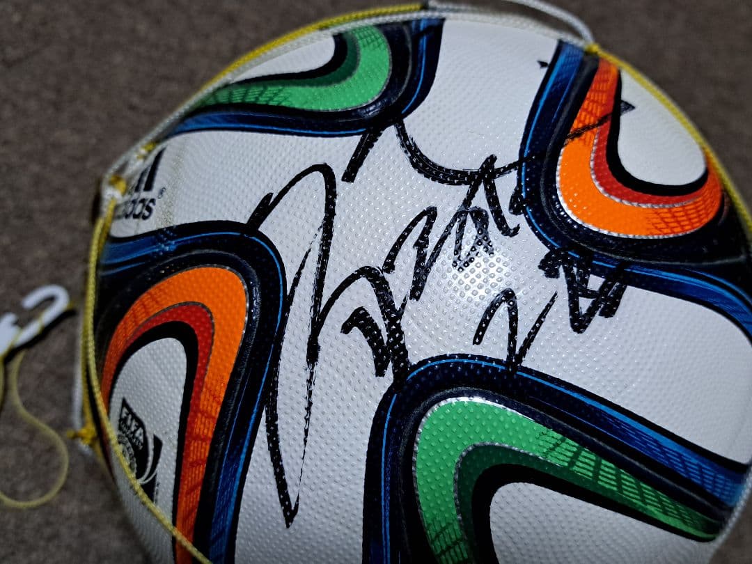 adidas ブラズーカ サッカーボール サイン入り 公式球 5号 Jリーグ