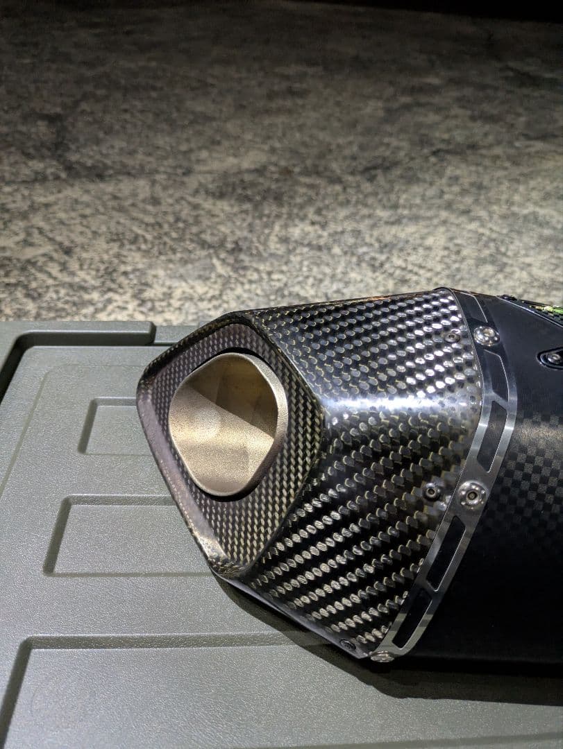 ヨシムラスリップオン　GSX-R1000R