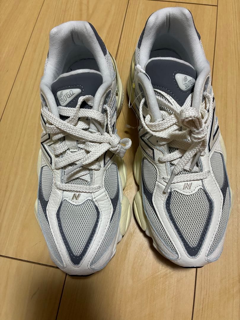 ニューバランス スニーカー　ユナイテッドアローズ　9060 グレー