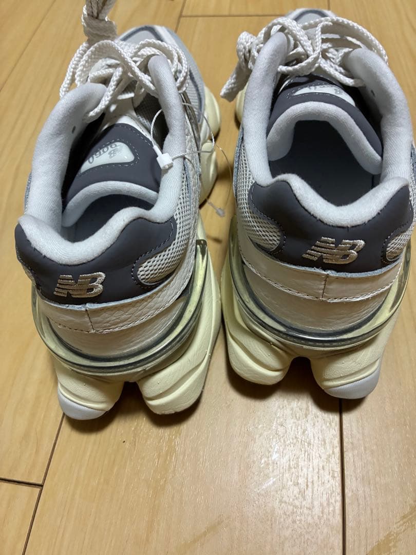 ニューバランス スニーカー　ユナイテッドアローズ　9060 グレー