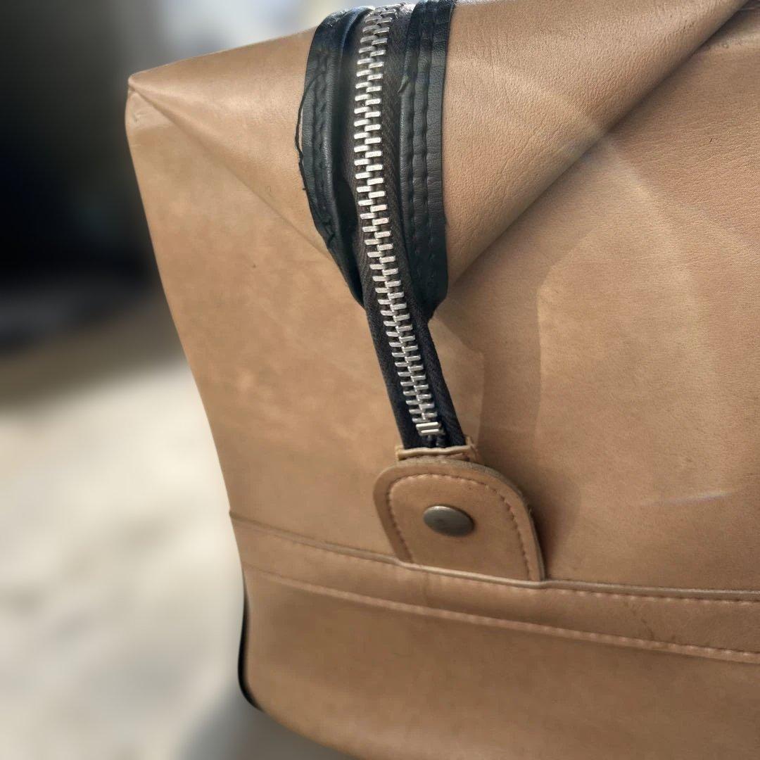 adidas ボストンバッグ ベージュ