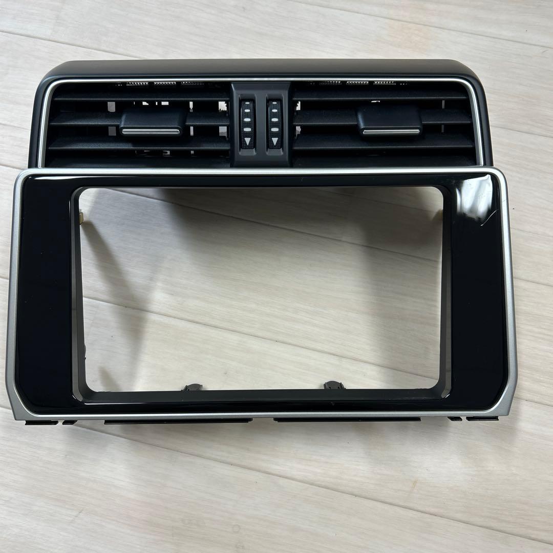 トヨタ純正 9インチナビパネル ③