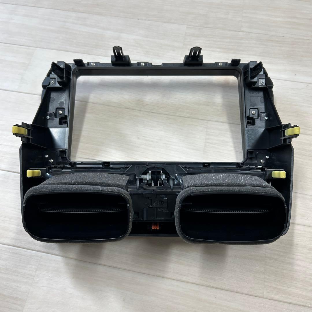 トヨタ純正 9インチナビパネル ③