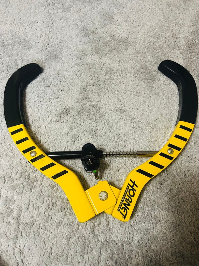 HORNET タイヤロック　Auto Security System
