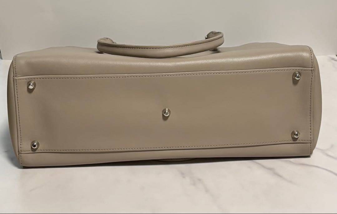 専用限定割引◆ビジネスレザーファクトリー　トート　トラピゾイド　ベージュ