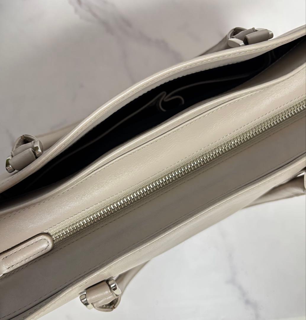 専用限定割引◆ビジネスレザーファクトリー　トート　トラピゾイド　ベージュ