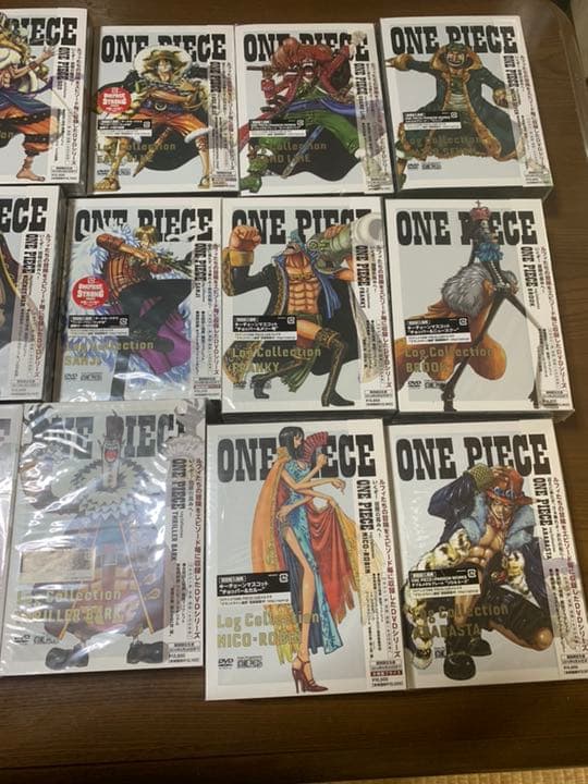 ワンピースログコレクション新品未開封 1〜23&ワンピース映画新品未開封