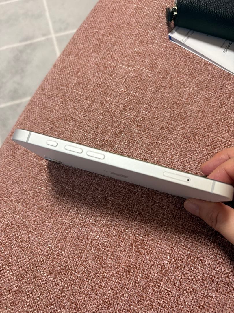 【本日限定価格】Apple iPhone 16e ホワイト 6.1インチ 本体