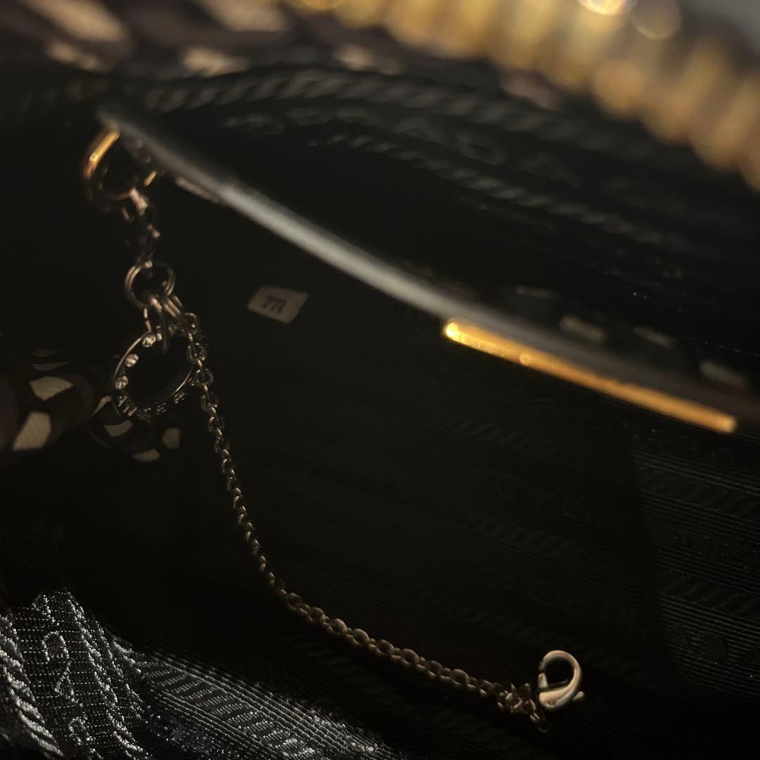 PRADA／プラダ　MINI SAFFIANO ミニサフィアーノ