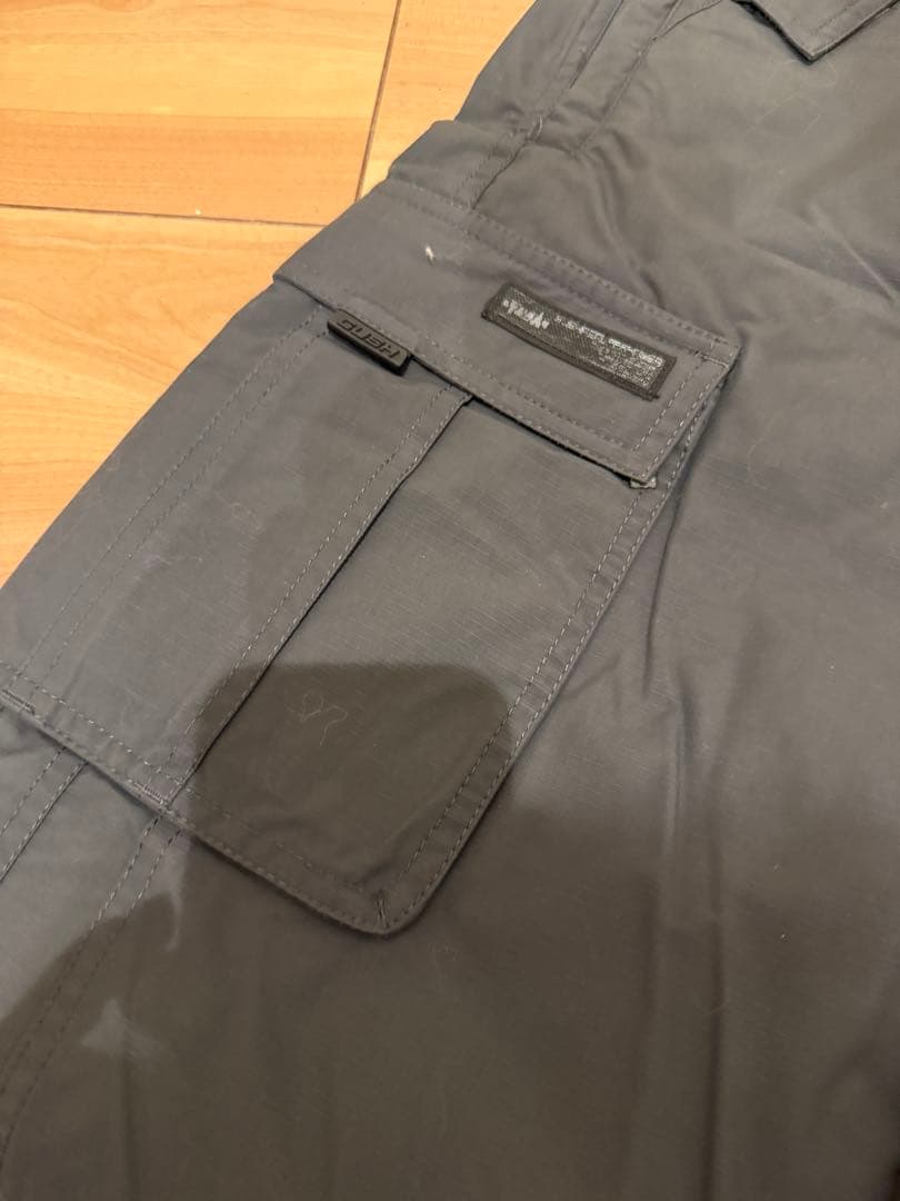 GUSH ガッシュ スノーボードウェア 上下セット