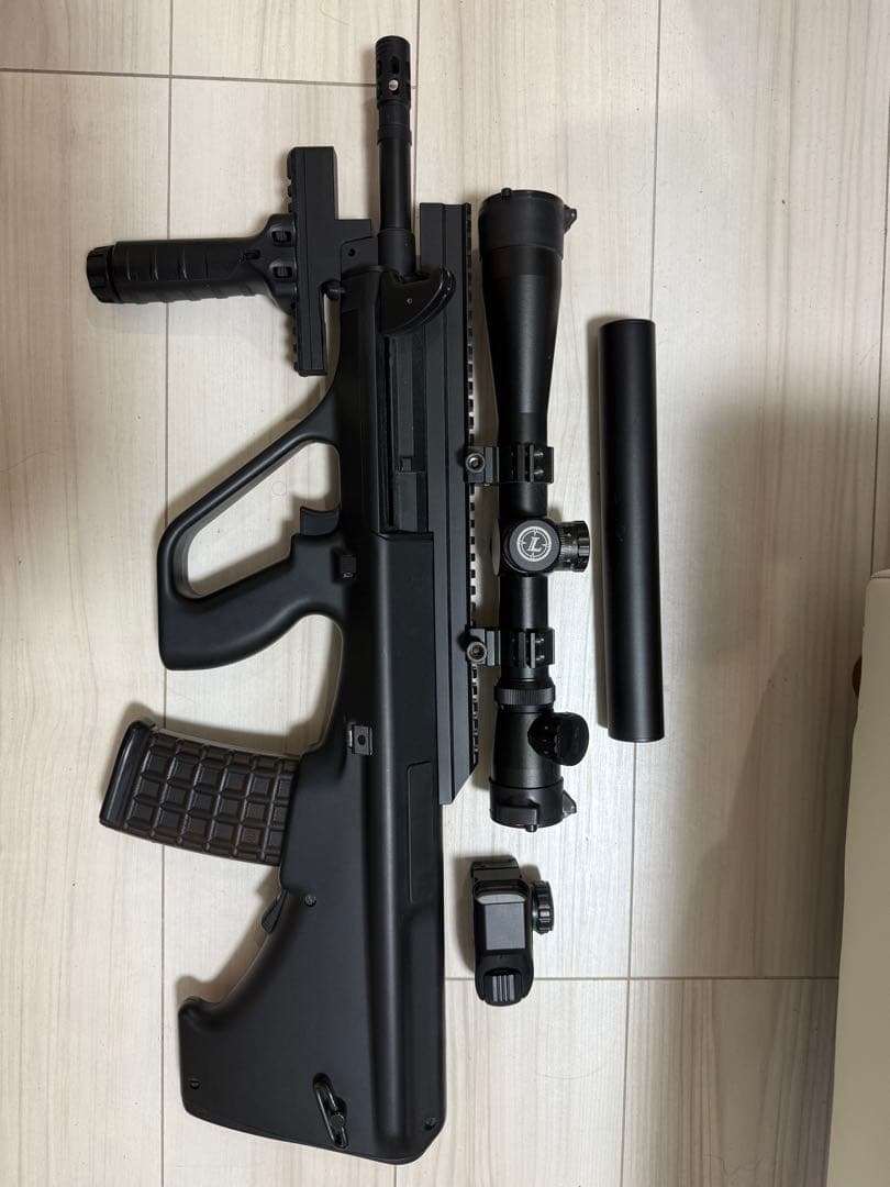 東京マルイAUG電動ガン スコープ付き