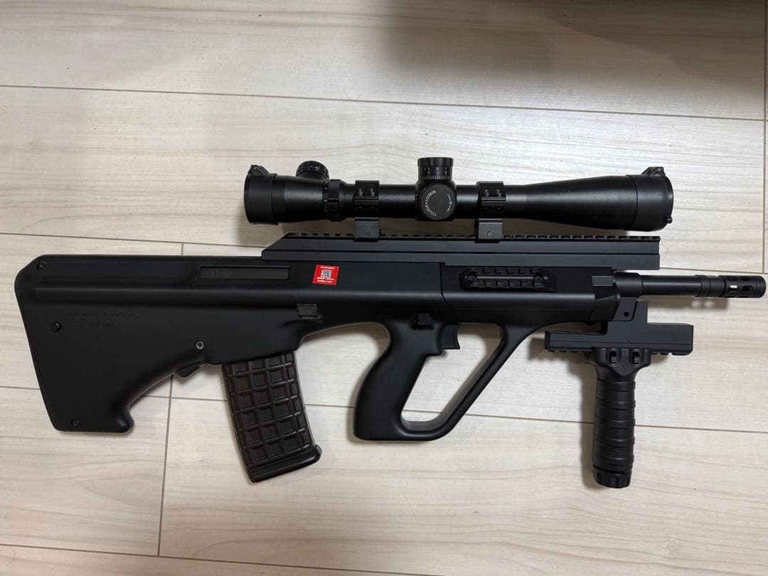 東京マルイAUG電動ガン スコープ付き