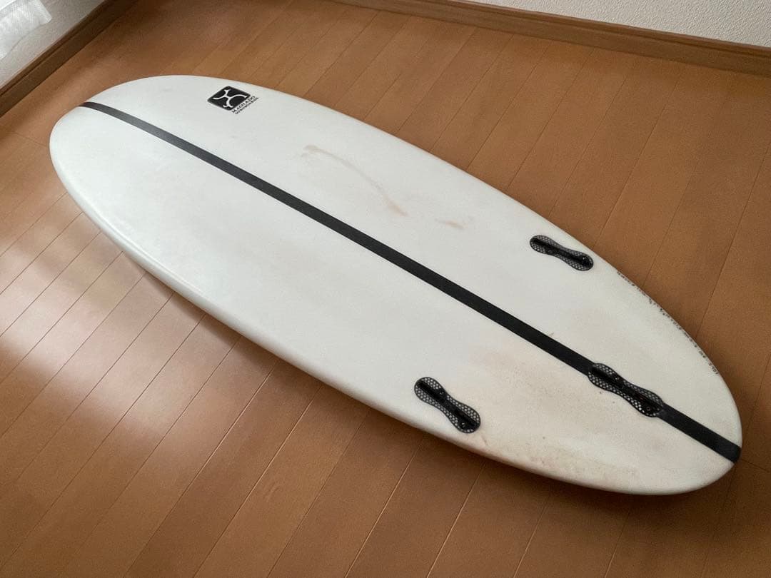 ファイヤーワイヤーGLAZER LFTフィン付き5.10 ボリューム38.6Ｌ