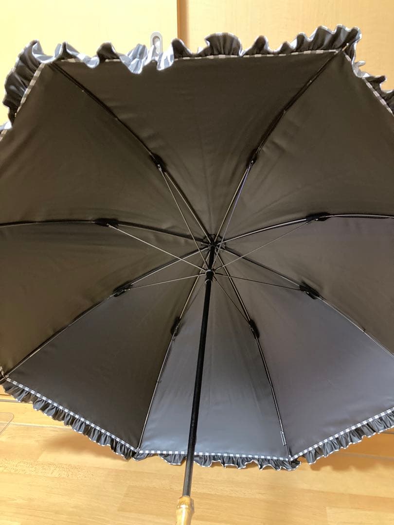 サンバリア100 長傘　Mサイズ フリル 白黒ストライプ 日傘 UV 遮光 日傘