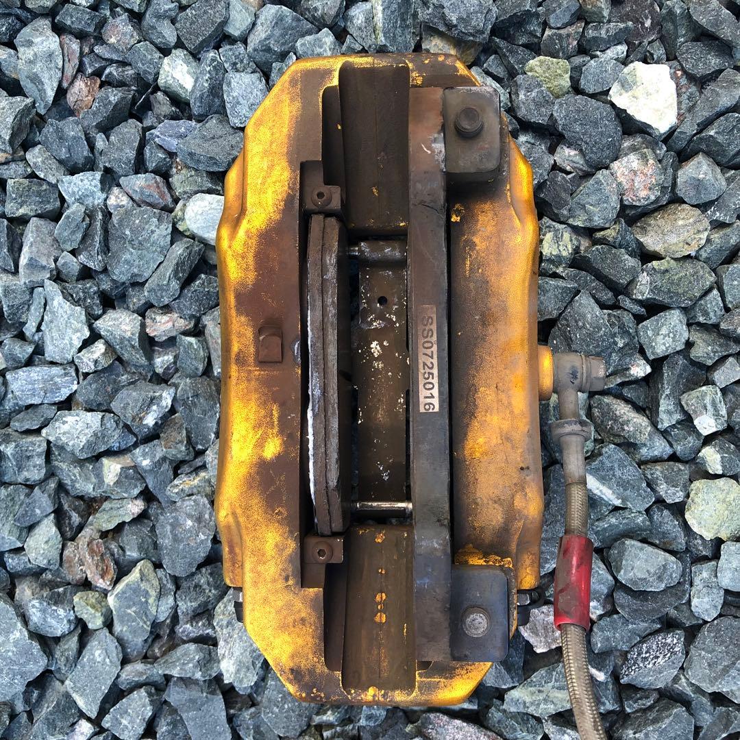 【中古】対向4potキャリパー　A.Q.M F+