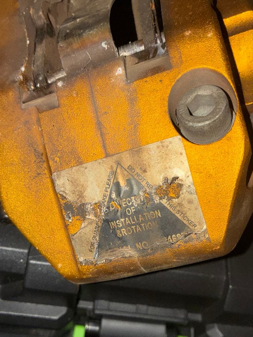 【中古】対向4potキャリパー　A.Q.M F+