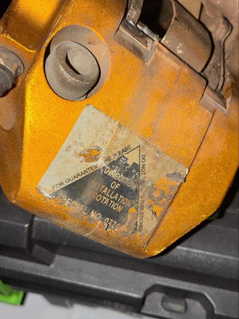 【中古】対向4potキャリパー　A.Q.M F+