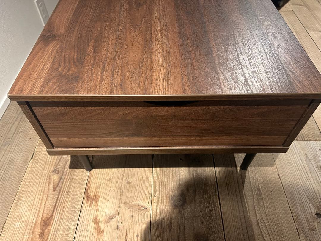 ニトリ　昇降式テーブル