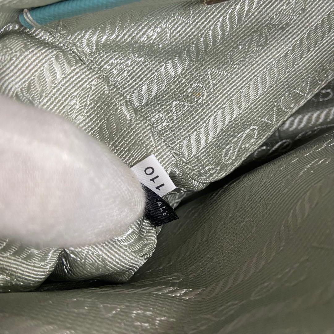 ✨PRADA✨　プラダ　 水玉模様 ショルダーバッグ