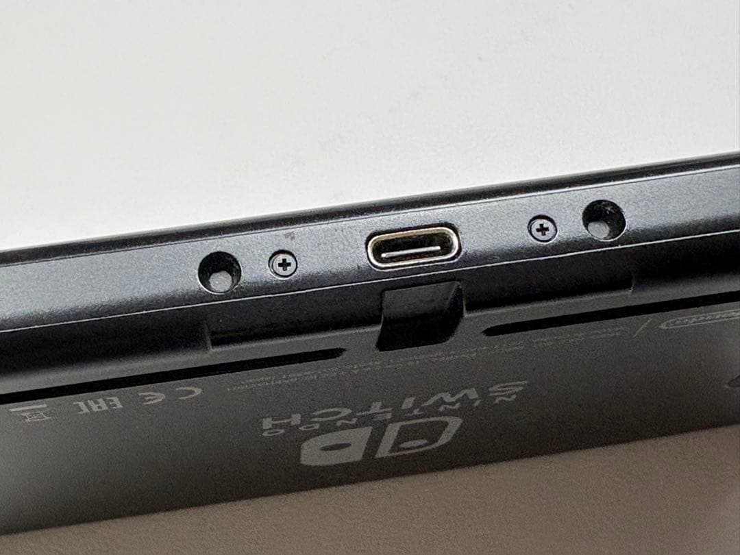 【ジョイコン無し】Nintendo Switch +グリップコントローラーfit