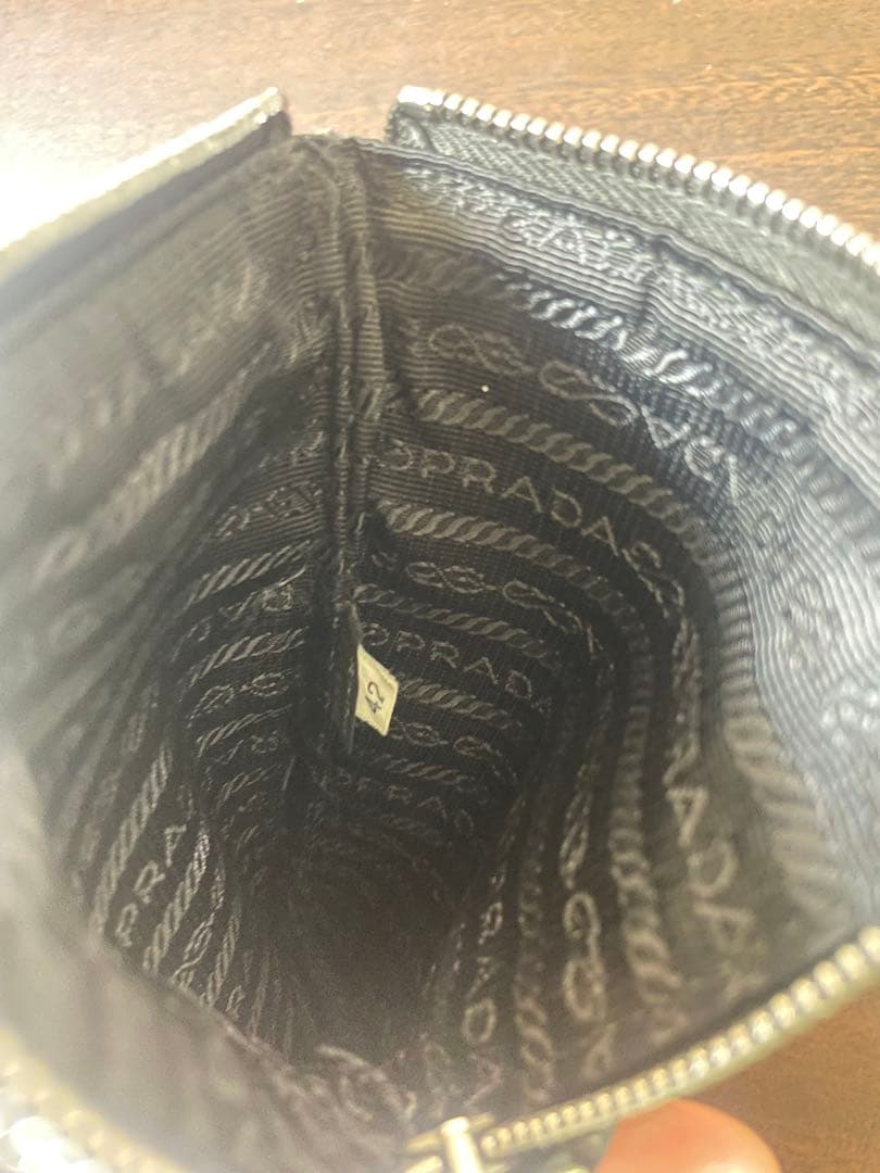 プラダ PRADA ナイロン ネックポーチ フォンケース