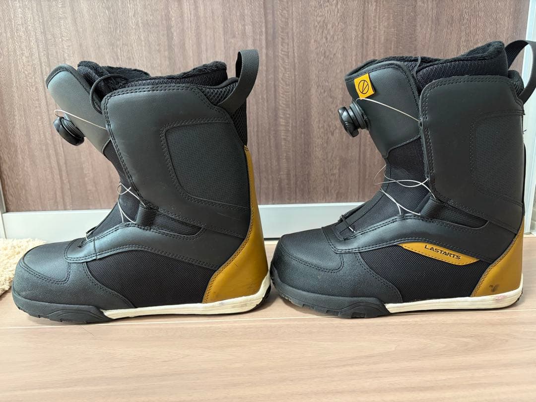 LASTARTS スノボードブーツ レディース　ボアシステム