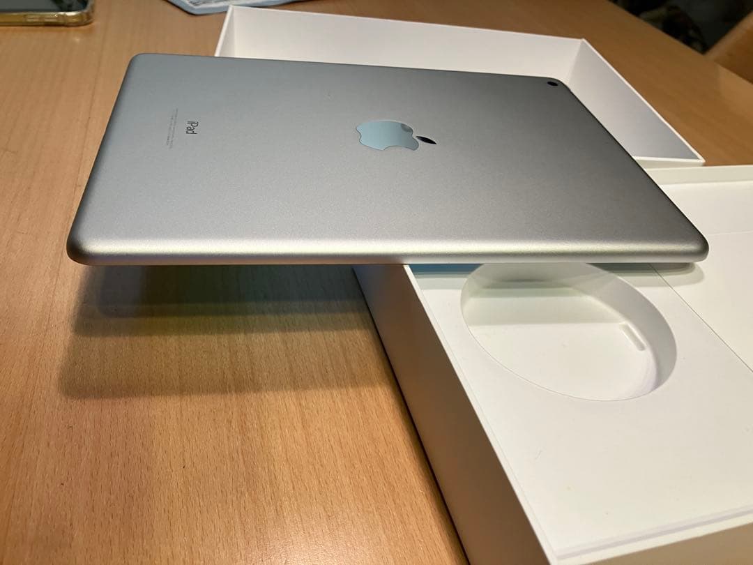 iPad 第6世代 32GB Wi-Fiモデル