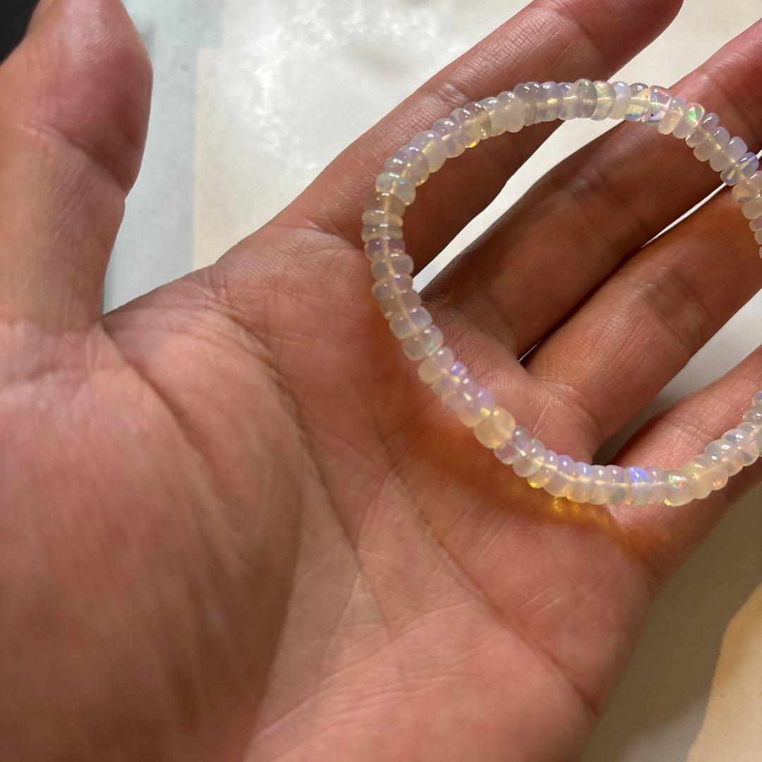 運命の出会いを引き寄せる！プレシャスオパール！不調が治った日にきたオパールだよ！