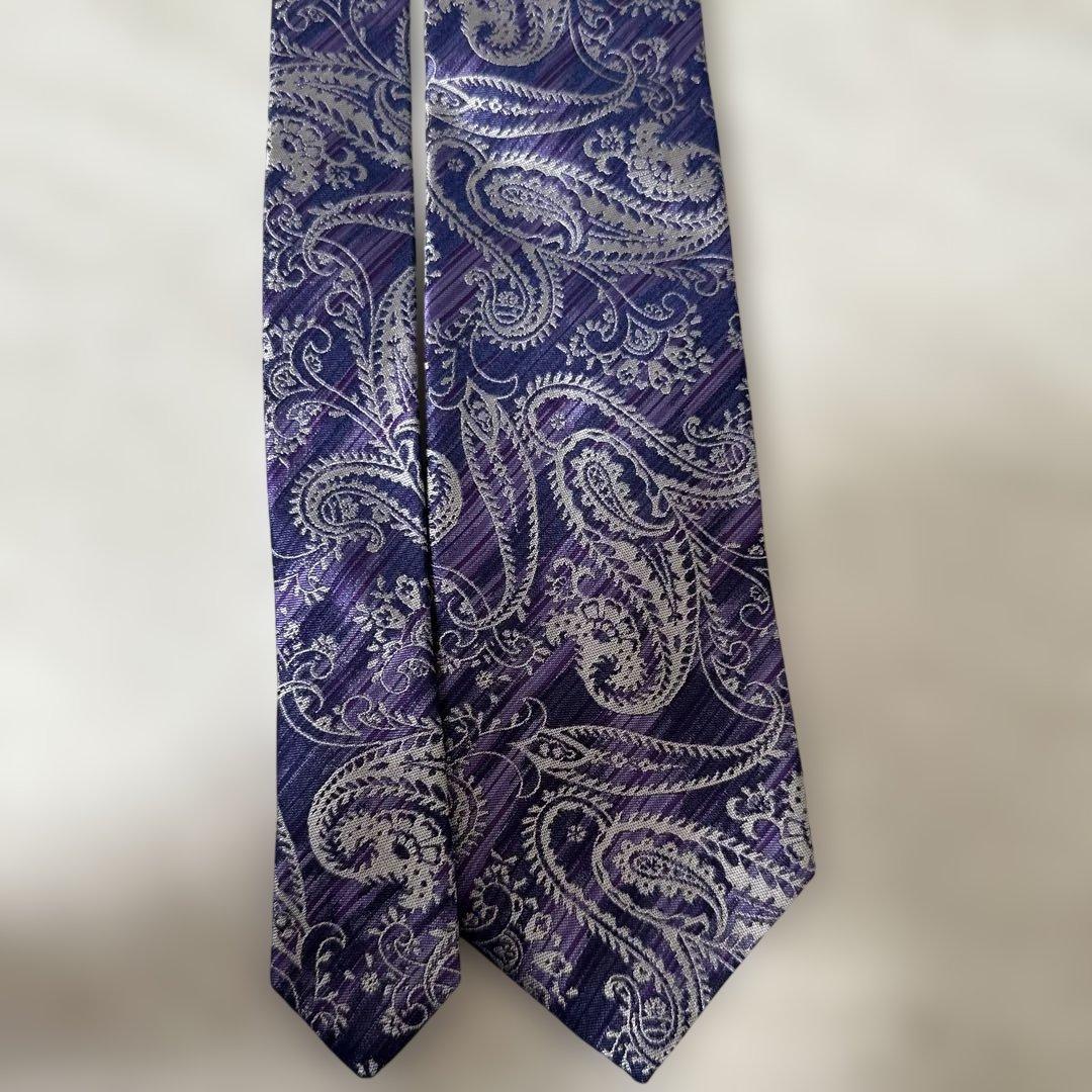 ETRO エトロペイズリー柄　ネクタイパープル系