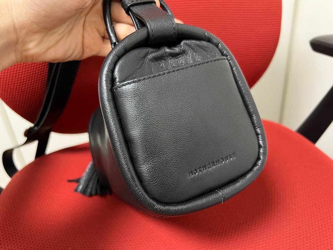 マザーハウス ソフトドラム S ショルダーバッグ タッセル付き