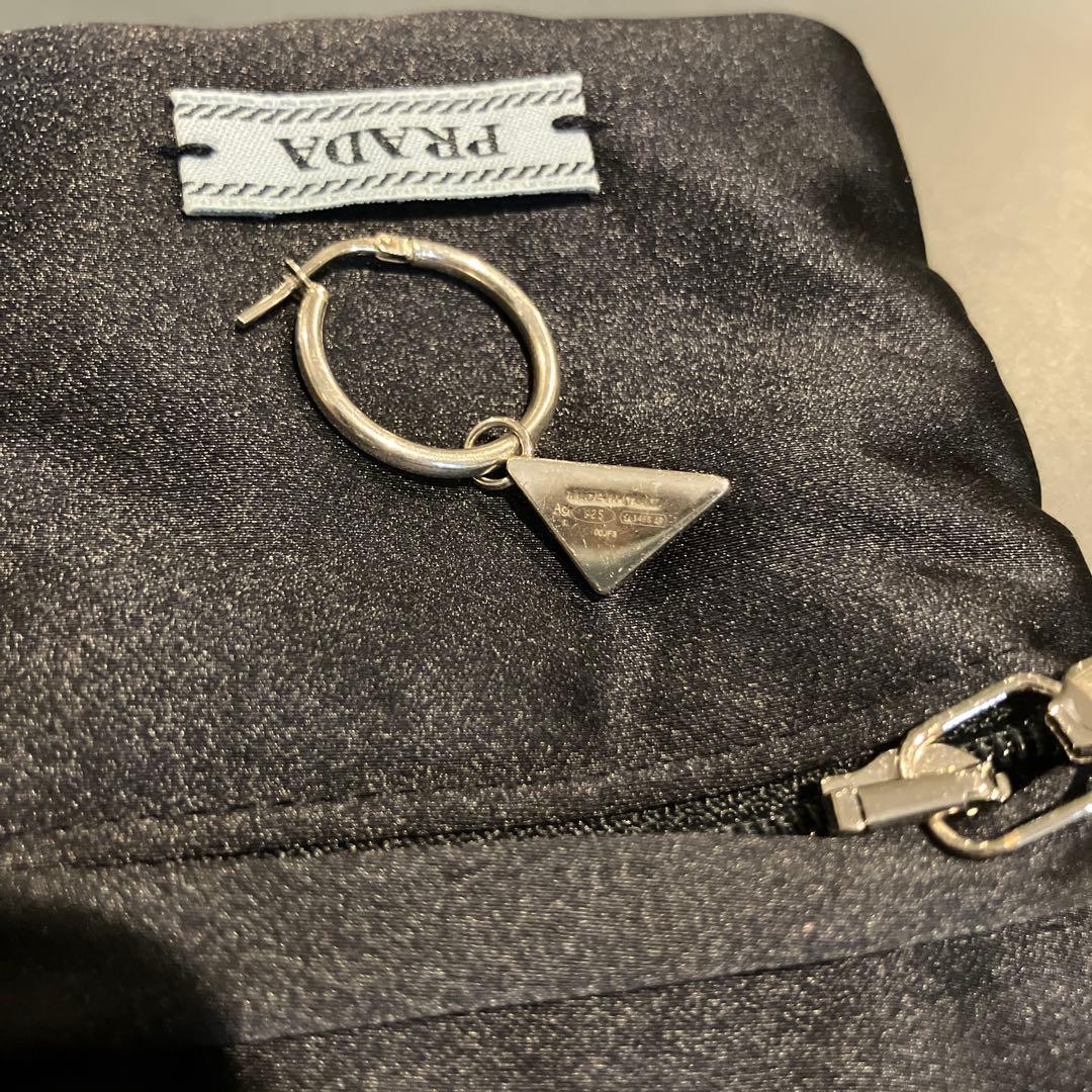 PRADA ピアス　片耳