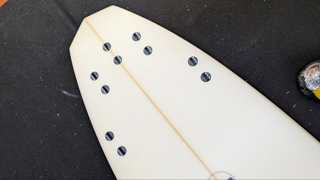 double bubbleサーフボード　7’2”