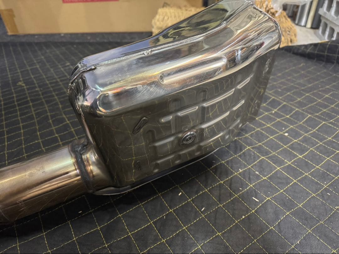 z900rs2025年純正マフラー未使用品　イエローボール