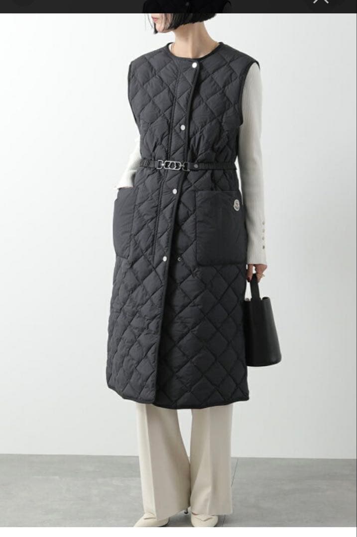 美品❣️モンクレールダウン　ベスト　ジレ　サイズ1 黒色