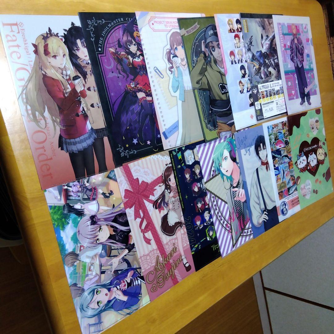 アニメ ノンジャンル 美少女系など　Ａ−４クリアファイル まとめ売り大量２５０枚