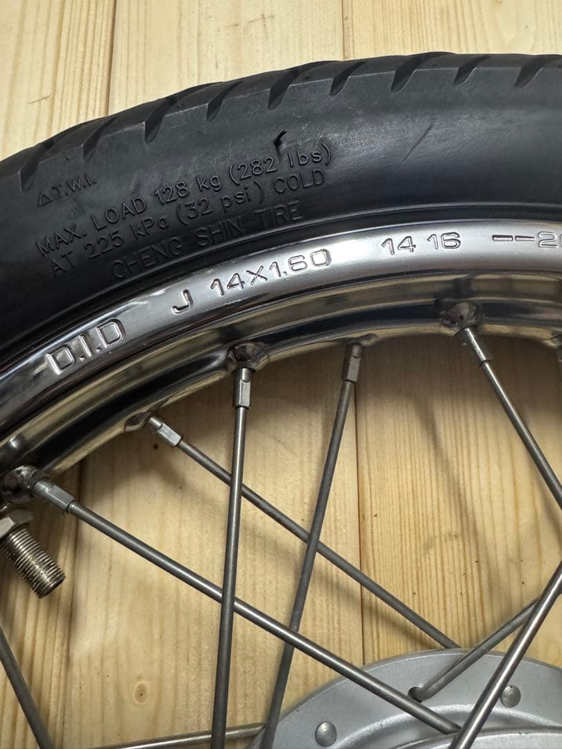 カブ110 プロ JA07 フロントホイール　ブレーキパネル付き　美品