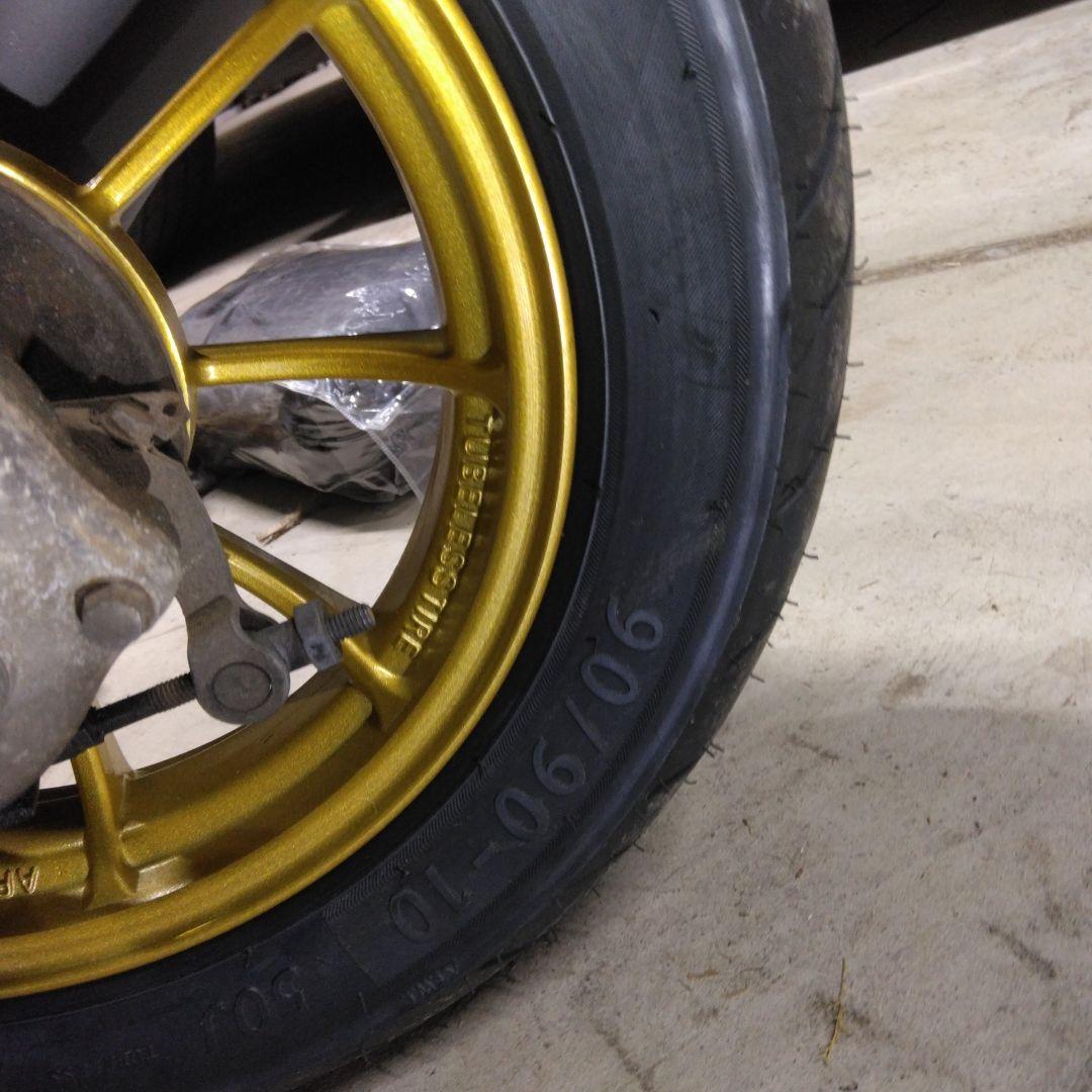 ②リア　10インチホイール　タイヤ　　ホンダライブディオZX