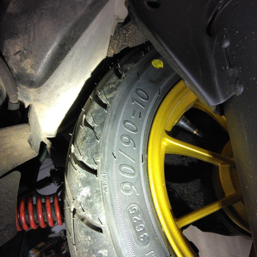 ②リア　10インチホイール　タイヤ　　ホンダライブディオZX