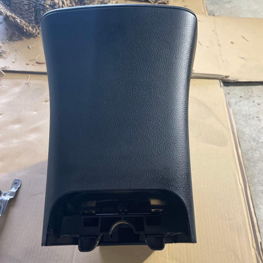 30ヴェルファイア　センターコンソール　ゴールデンアイズ